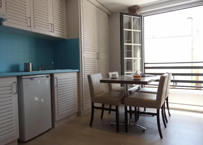 佛洛利达酒店 4* 比亚里茨